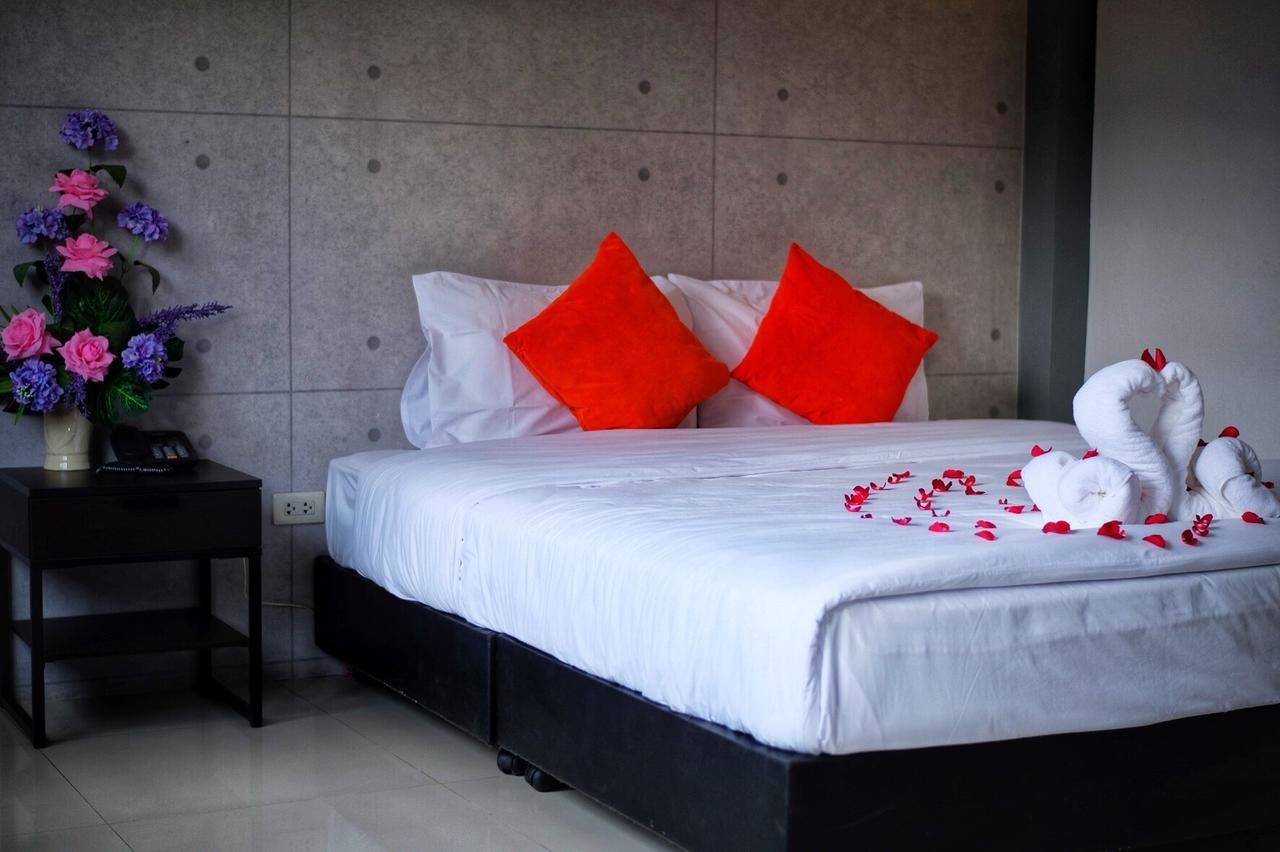 Royal Nine Hotel Kanchanaburi Exterior photo