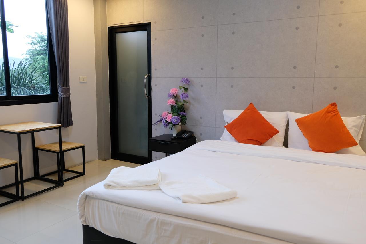 Royal Nine Hotel Kanchanaburi Exterior photo