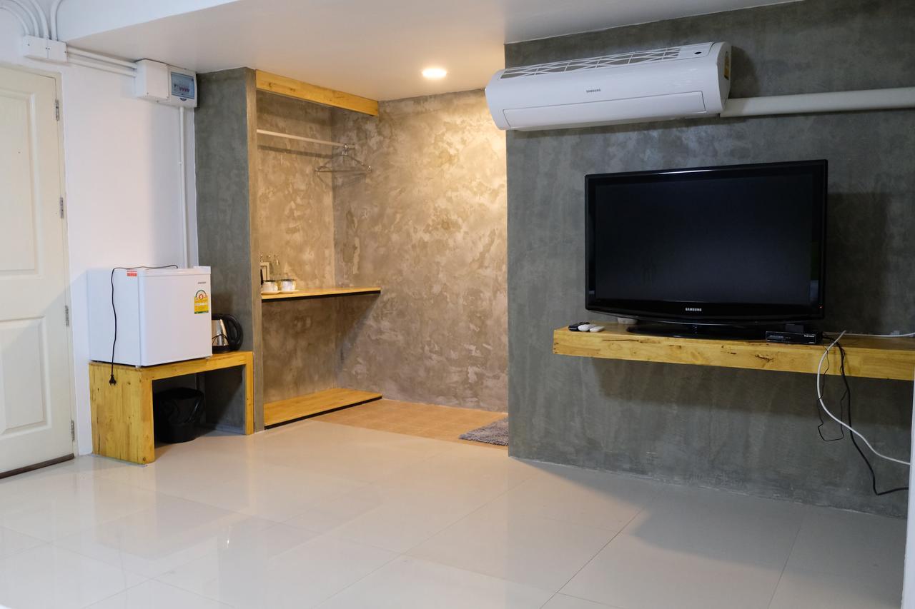 Royal Nine Hotel Kanchanaburi Exterior photo