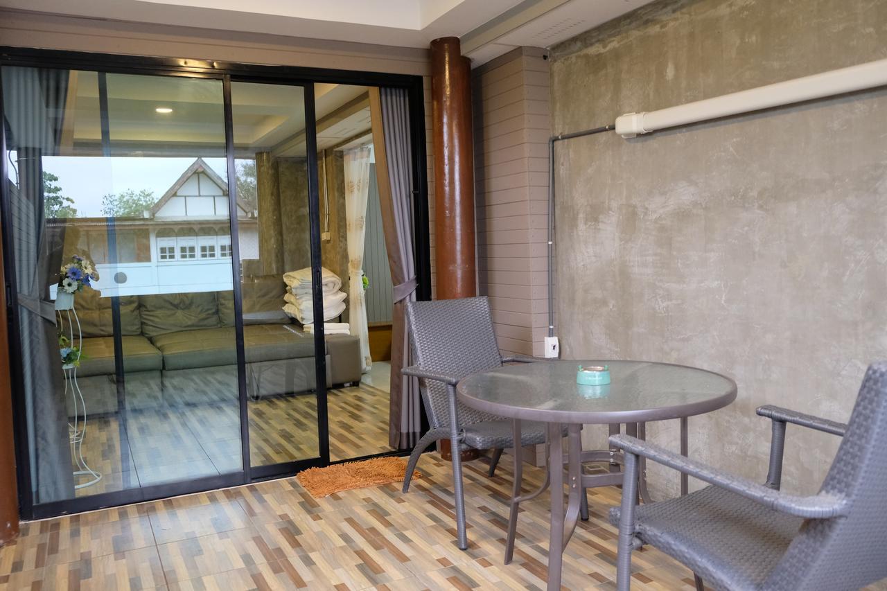 Royal Nine Hotel Kanchanaburi Exterior photo